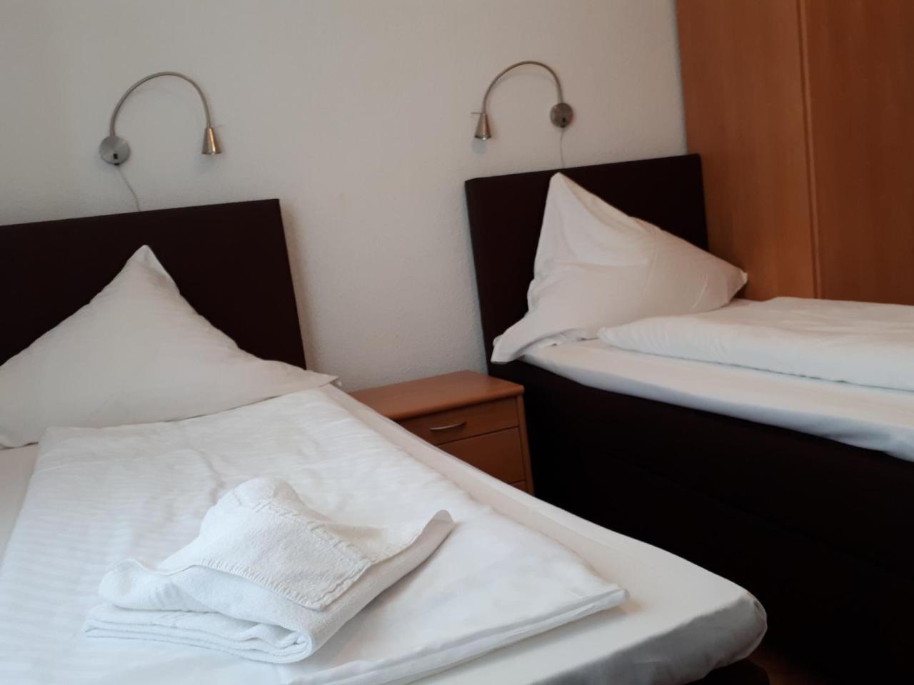 Hotel Taverne Inos Laatzen Εξωτερικό φωτογραφία
